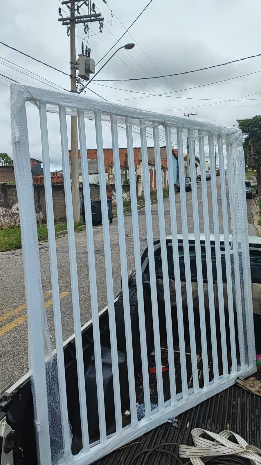 Portão metálico personalizado